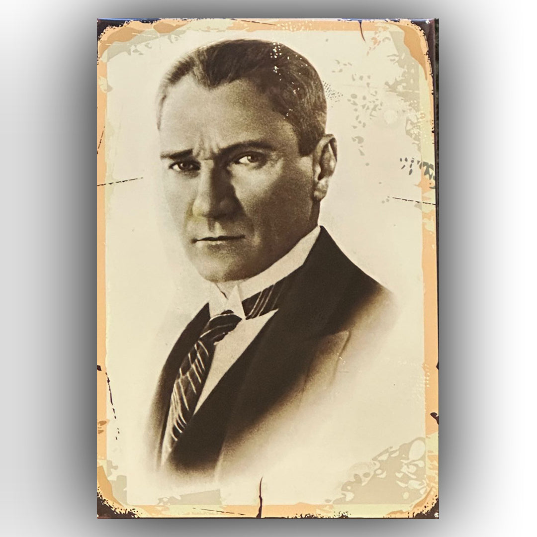Mustafa Kemal Atatürk Siyah Beyaz Retro Ahsap Posteri