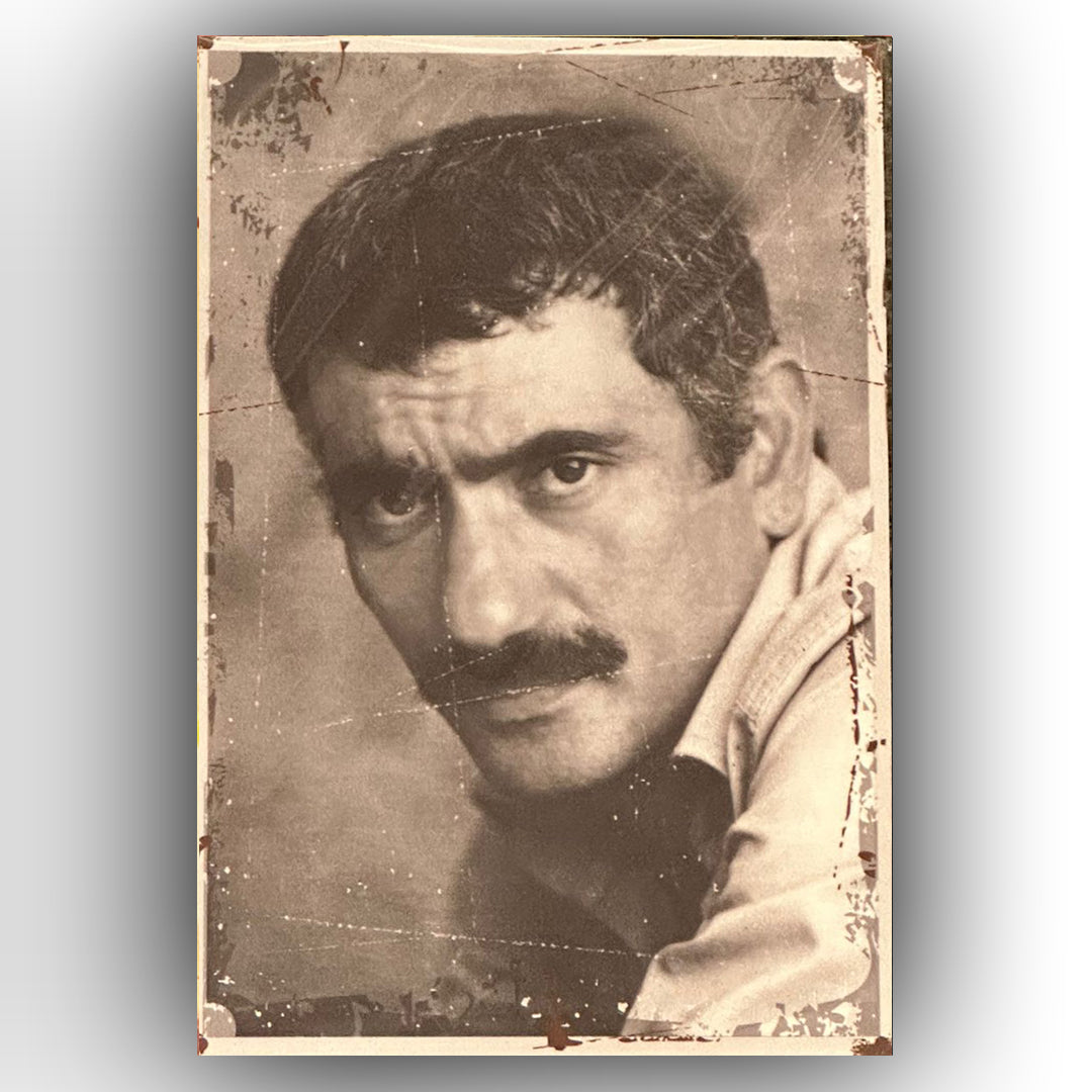 Yılmaz Güney Siyah Beyaz Retro Ahsap Posteri