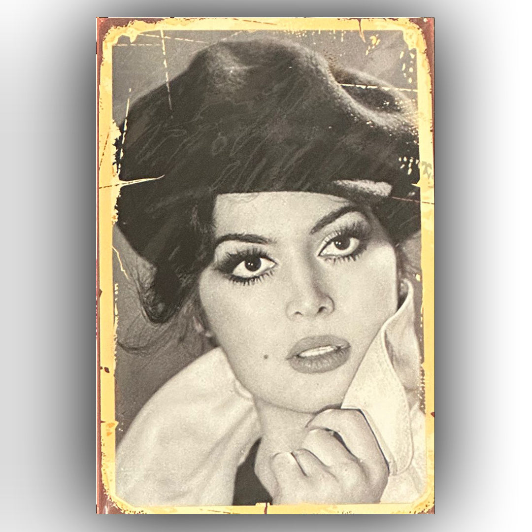 Türkan Şoray Sapka Retro Ahsap Posteri