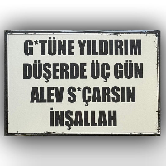 G*tüne Yildirim Retro Ahsap Poster
