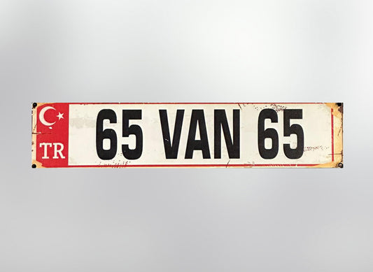 65 Van Plaka