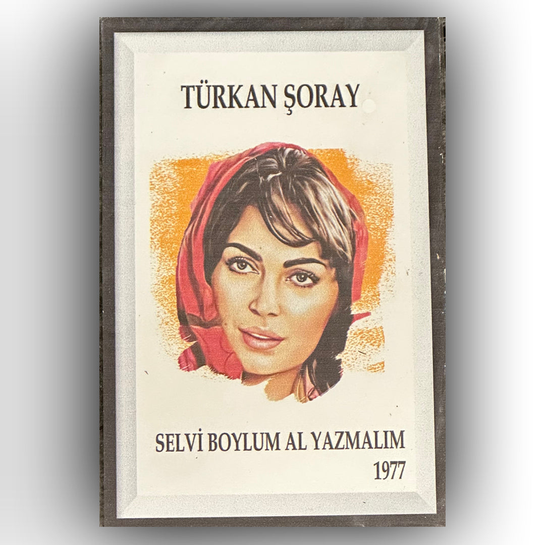 Türkan Şoray Al Yazmalim Retro Ahsap Poster