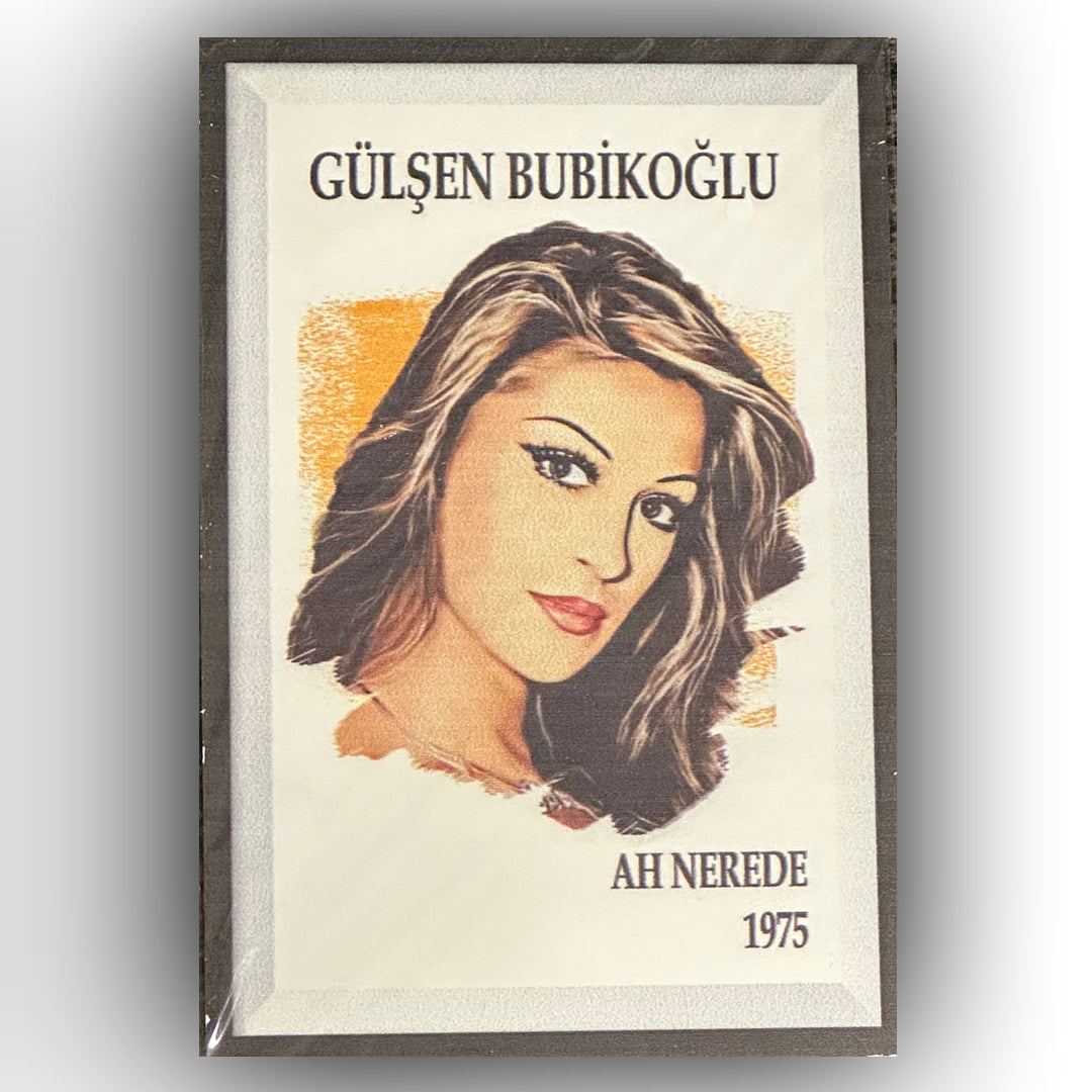 Gülşen Bubikoğlu Retro Ahsap Poster